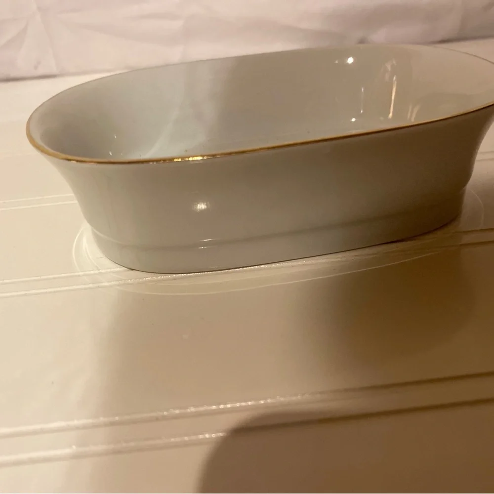 Vintage Floral Ceramic Soap Dish with Gold Trim